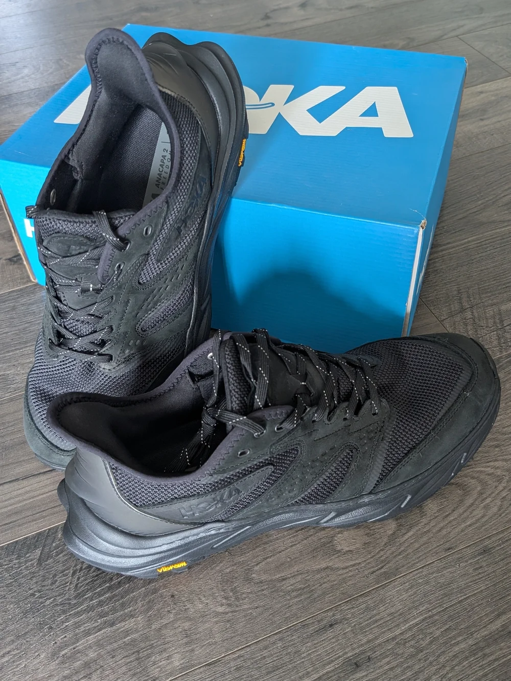 LIKE NEW HOKA ONE ONE Anacapa 2 Freedom Men's 11.5D 1155192 Black/Black